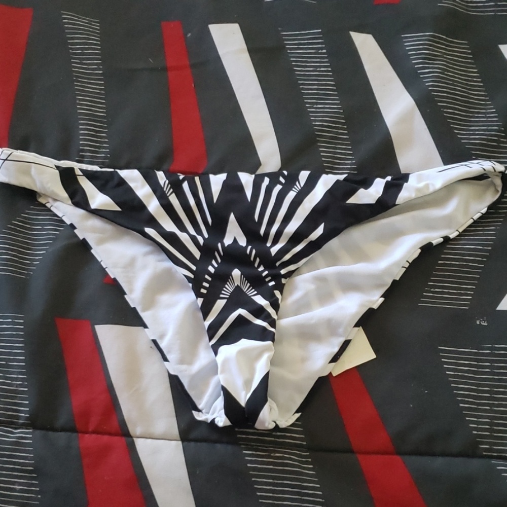 Bar III bikini